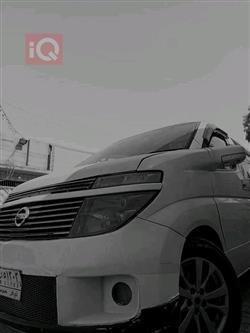 نیسان ئێلگراند